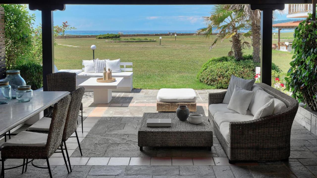 Soleado Beachfront Villa Skála Foúrkas Zewnętrze zdjęcie