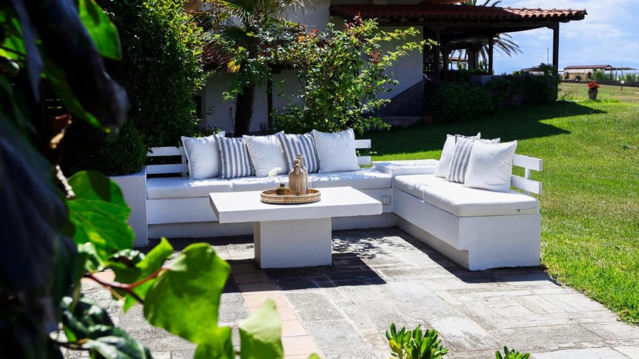 Soleado Beachfront Villa Skála Foúrkas Zewnętrze zdjęcie
